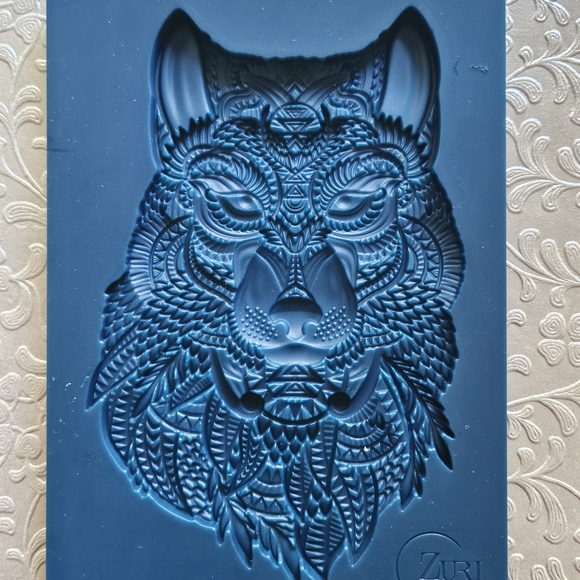 Zuri Wolf Craft Mold - Picture 6 of 7